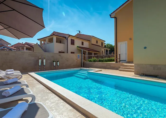 Villa Vita Semesterbostad *