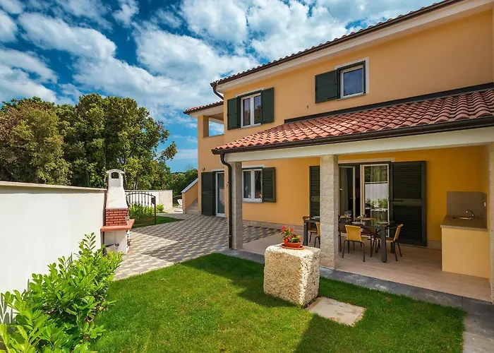 Semesterbostad Villa Vita *