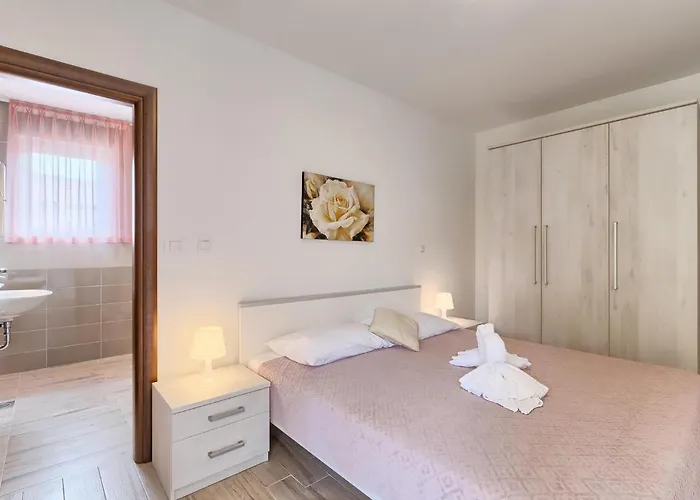 Villa Vita Semesterbostad Pula