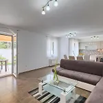 Будинок відпочинку Villa Vita Пула